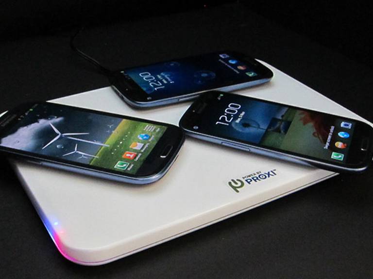 बिना तार स्मार्टफोन चार्ज हुने प्रविधि आउँदै