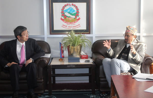 अर्थमन्त्रीद्वारा फास्ट ट्रयाक र सफ्ट मोडलबाट काम गर्न एडीबीलाई आग्रह