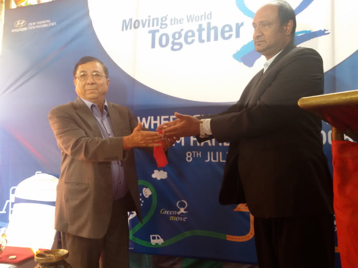 लक्ष्मी हुन्डाईद्धारा अपांग महासंघमा नमुना शौचालय बनायो