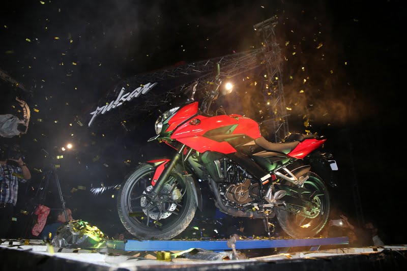 बजाजको तीन नयाँ पल्सर बजारमा