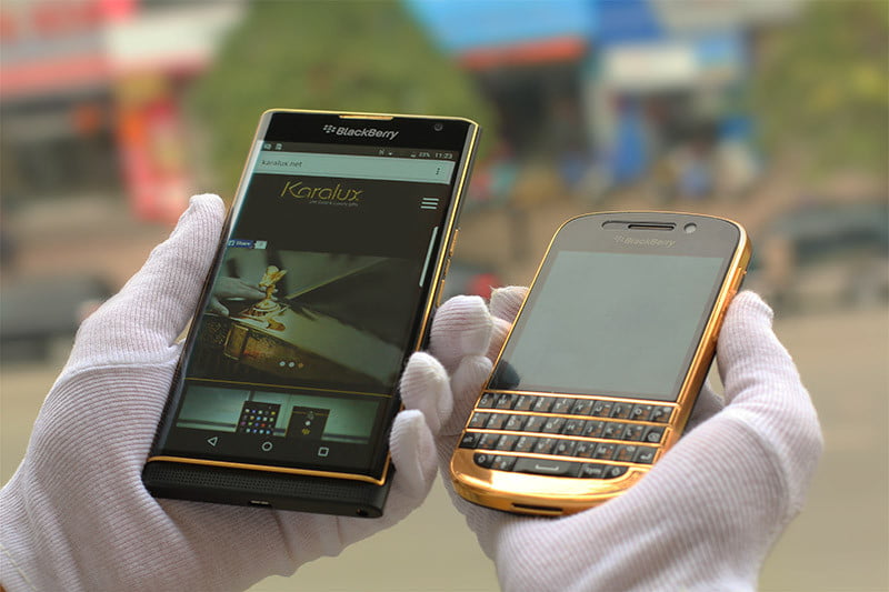 १ लाख ४४ हजार पर्ने २४ क्यारेट सुन जडित ‘ब्ल्याकबेरी प्रिभ’ स्मार्टफोन