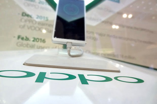 स्मार्टफोन अब १५ मिनेटमा नै चार्ज हुने, विशेष प्रविधियुक्त ब्याट्री प्रयोग