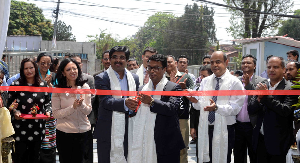 अग्नि इन्कर्पाेरेटेडले महिन्द्रा गाडिको नयाँ शोरुम पानीपोखरीमा संचालनमा ल्यायो