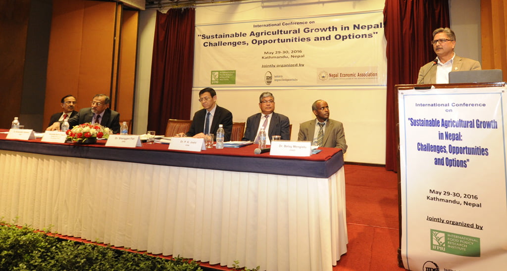 विदेशी दातृ निकायको लगानी र हाम्रो आवश्यकता मेल खाएनः कृषि मन्त्री गजुरेल