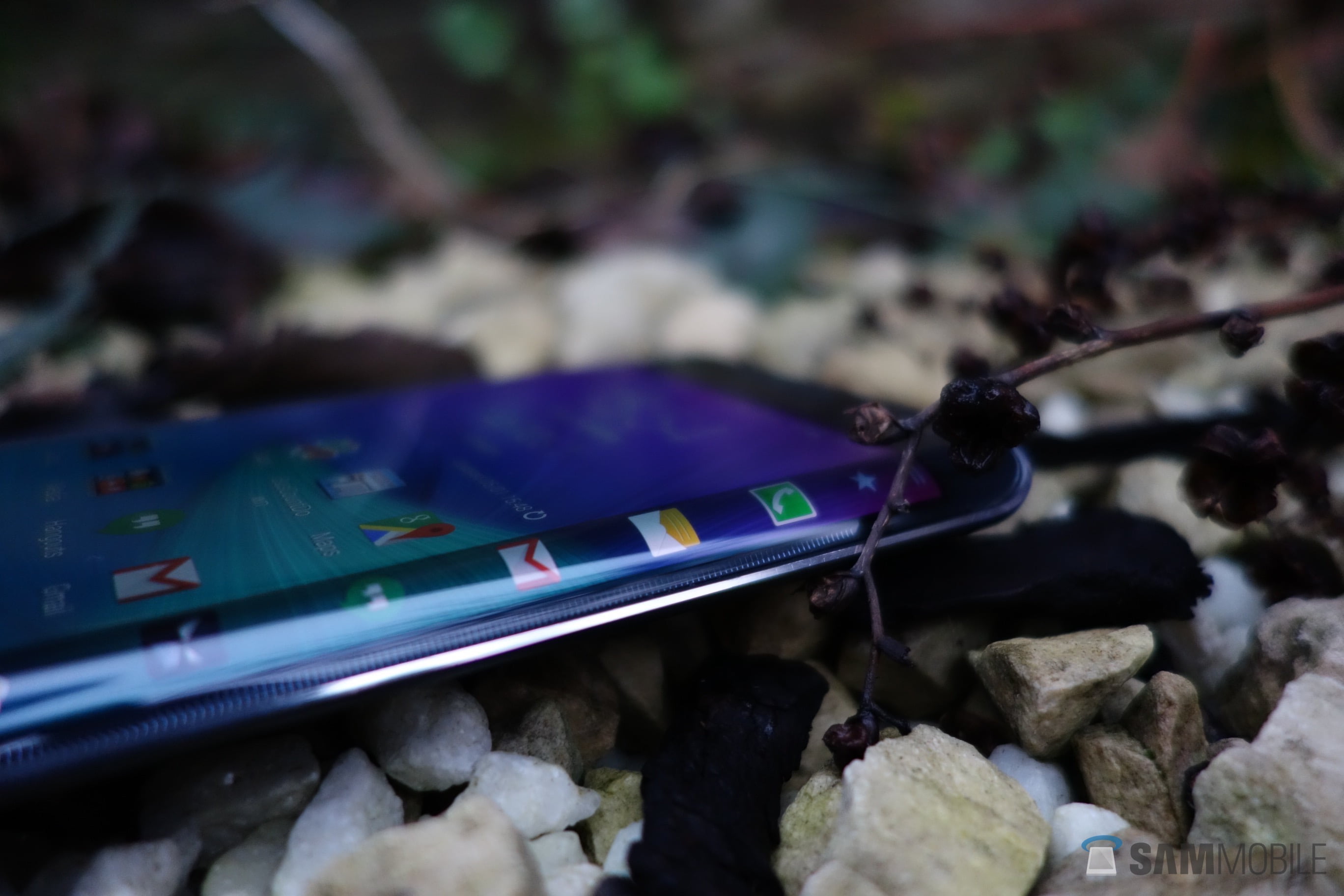 सामसुंग ग्यालेक्सी नोट सेभेन अब एज भर्सनमा, दुबैतिरको स्क्रीन घुमाउरो हुने