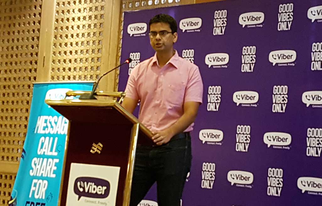 भाइबरले नेपालमा लगानी गर्ने, नेपाली भाषाका स्टीकरहरुमा ध्यान केन्द्रित