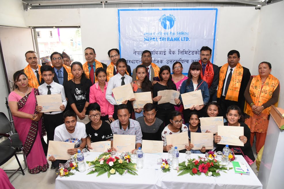 नेपाल एसबिआई बैंकद्धारा नन्दी माविका विद्यार्थीहरुलाई सहयोग