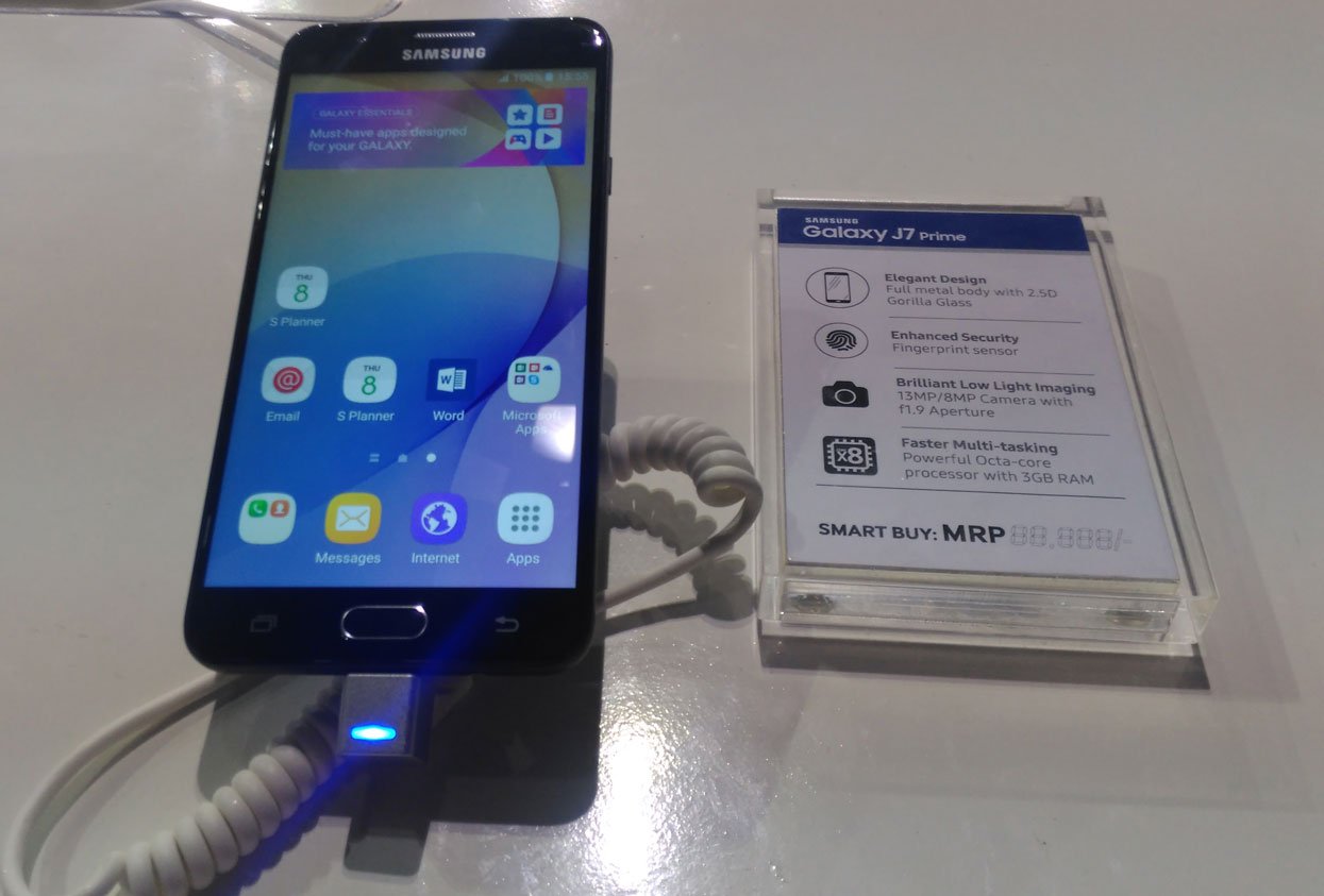 सामसंग ग्यालेक्सी जे ७ प्राइम तथा जे ५ प्राइम बजारमा आउँदै,  मिड रेन्जका फोनमा फिंगरप्रिन्ट