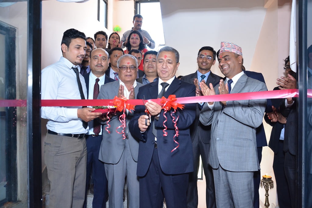 एनबी इन्सुरेन्सको तीन वटा शाखा उद्घाटन