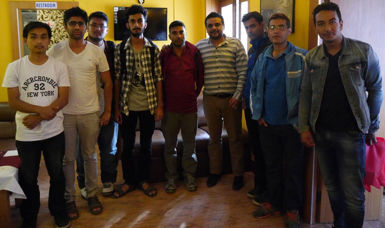 जेडटिईको ब्लगर्स मिट, फिंगरप्रिन्टसहितको ब्लेड भि ७ लाइटको बारेमा जानकारी