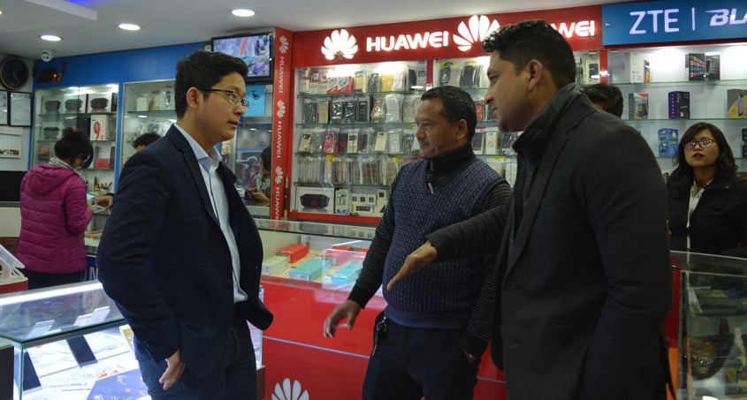 एक्सक्लूसिभ: कूलप्याड मोबाइलका अधिकारीहरू बजार सर्वेक्षणमा