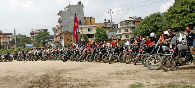 आईएमई अटोमोटिभ्सले गर्यो ‘रेनगेट स्पोर्ट’ मोटरसाइकल र्याली