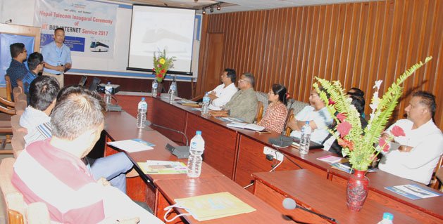 सार्वजनिक यातायातमा टेलिकमको इन्टरनेट, अफलाइनमा निःशुल्क भिडियो हेर्न सकिने