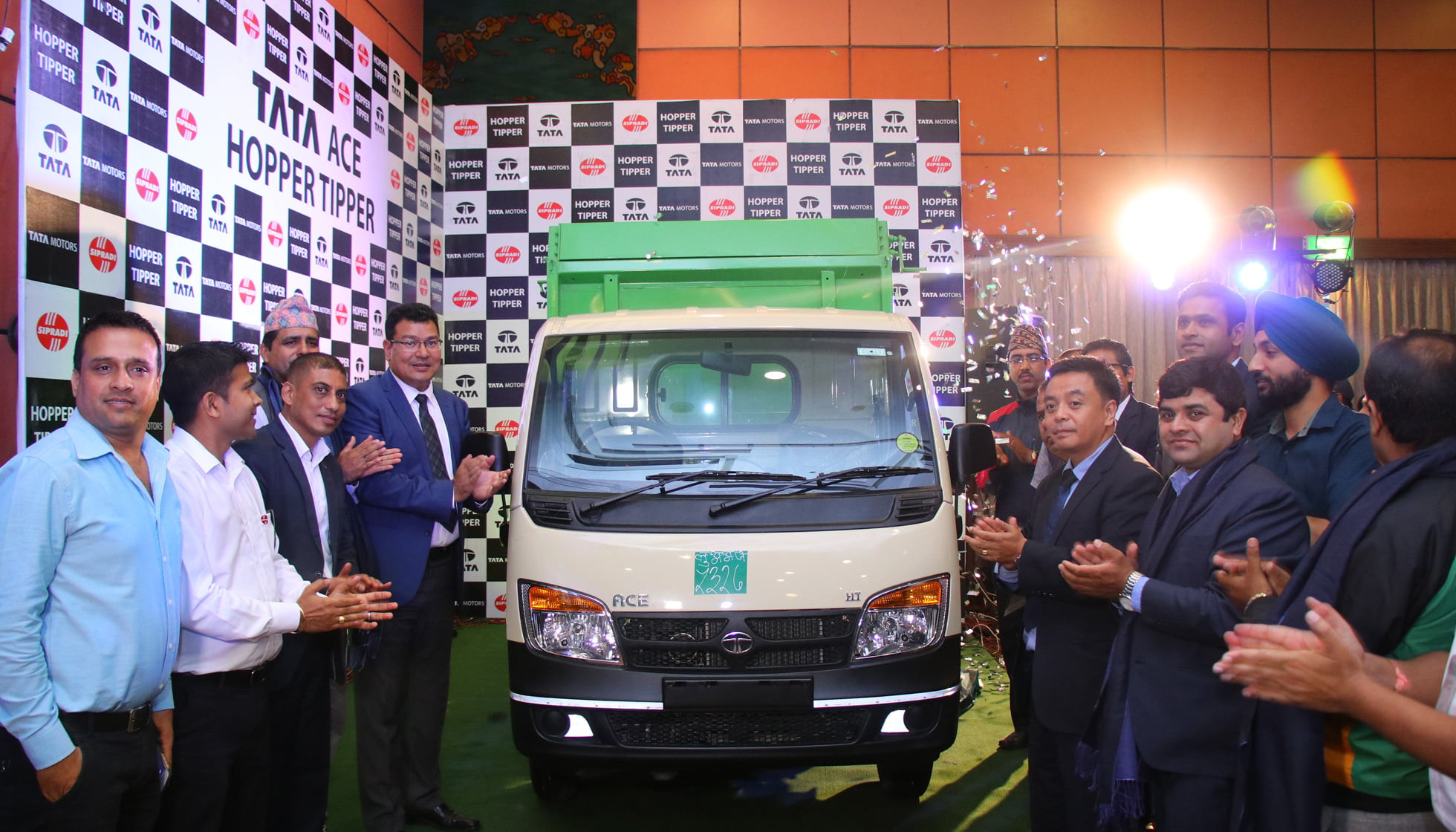 टाटाको एस हुपर टिपर नेपाली बजारमा