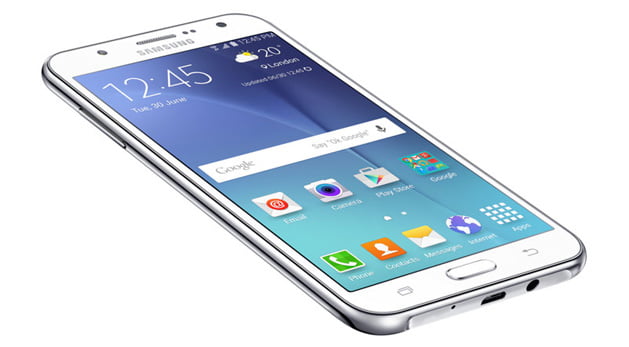 हवाई यात्राको बीचमा नै सामसङको ग्यालेक्सी जे७ स्मार्टफोनमा आगो लाग्यो