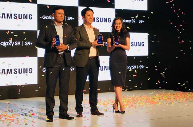 सामसंग ग्यालेक्सी एस नाइन तथा एस नाइन प्लस सार्वजनिक, फोन खरिदमा विभिन्न सुविधा