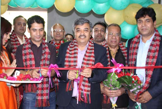 सेञ्चुरी कमर्सियल बैंकको तीनवटा शाखाको उद्घाटन