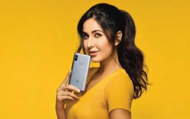 साओमी रेडमी वाई २ सार्वजनिक, ड्यूल रियर क्यामरा, सेल्फीका लागि १६ मेगापिक्सेल क्यामरा