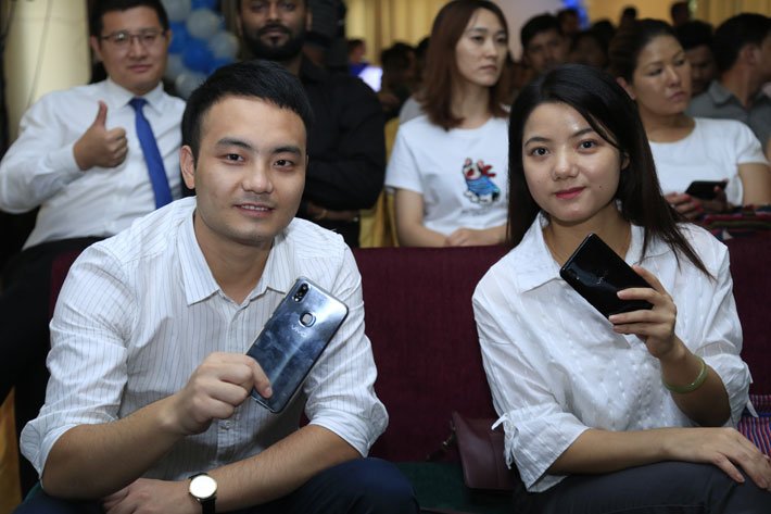 भीभो भी ११ प्रो सार्वजनिक कार्यक्रममा