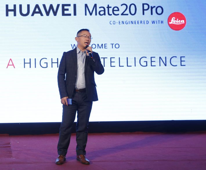 ह्वावेको मेट ट्वान्टी प्रो स्मार्टफोन बजारमा, लाइका ट्रिपल क्यामरा र वायरलेस रिभर्स चार्ज सुविधा