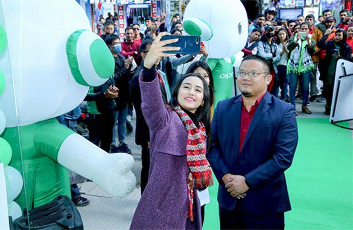 ओपो ए सेभेन नेपाली बजारमा, अग्रिम बुकिङ गर्नेलाई फोन हस्तान्तरण, मूल्य ३५ हजार ७९० रुपैयाँ