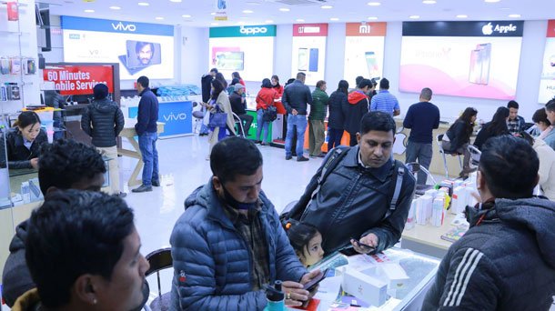 मोबाइल तथा कम्प्यूटर बिक्री गर्ने पसल अब सातै दिन खोल्न पाईने