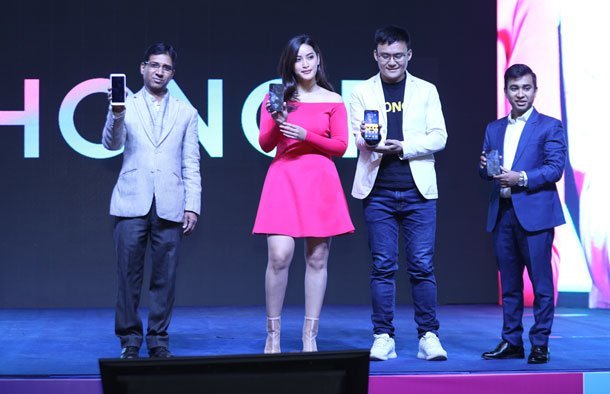 चीनको अनर ब्राण्ड नेपाल भित्रियो, ४ वटा स्मार्टफोन सार्वजनिक