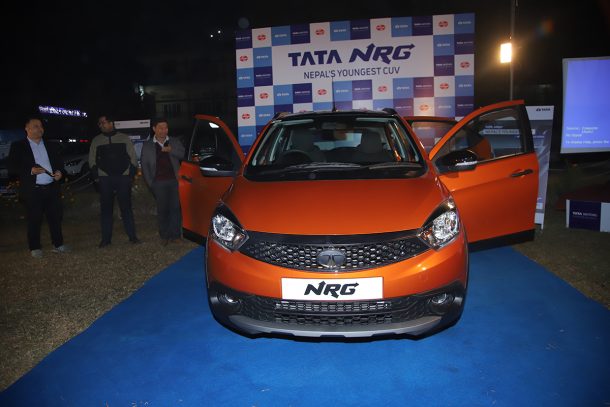 टाटाको सियूभी गाडि एनआरजी धनगढीमा सार्वजनिक