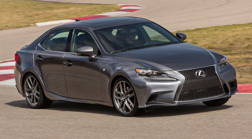 टोयोटाद्धारा एयरब्यागमा समस्या भएका ५ हजार गाडी फिर्ता