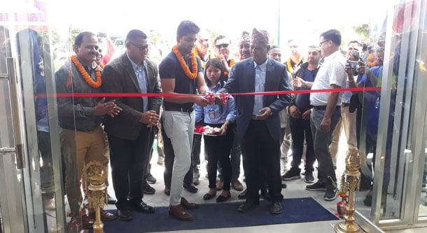 एचएच बजाजको नयाँ शोरुम तनहुँमा