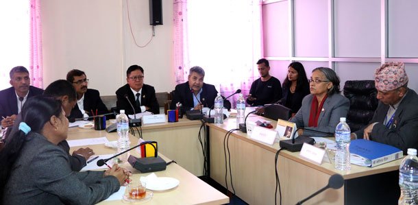 सञ्चारमन्त्री बाँस्कोटाको दाबी-नियन्त्रण होइन व्यवस्थित गर्न सञ्चार ऐन