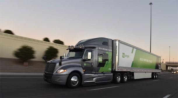 सेल्फ ड्राइभिङ्ग ट्रकबाट हुलाक सेवा दिँदै अमेरिकी पोस्टल सर्भिस
