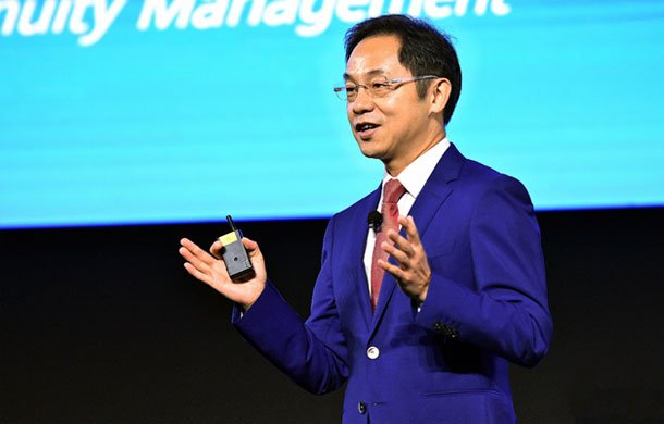 ह्वावेका कार्यकारी निर्देशक रायन दिङ्गले भने- ५जीलाई वास्तविक बनाउन सँगसँगै काम गर्न तयार छौं