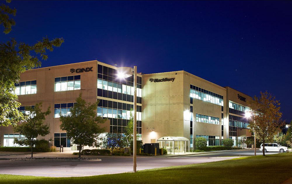 ब्ल्याकबेरी र जगुआर ल्याण्डरोभरले स्वचालित गाडी बनाउने, आर्टिफिसियल इन्टेलिजेन्स र मसिन लर्निंगको प्रयोग