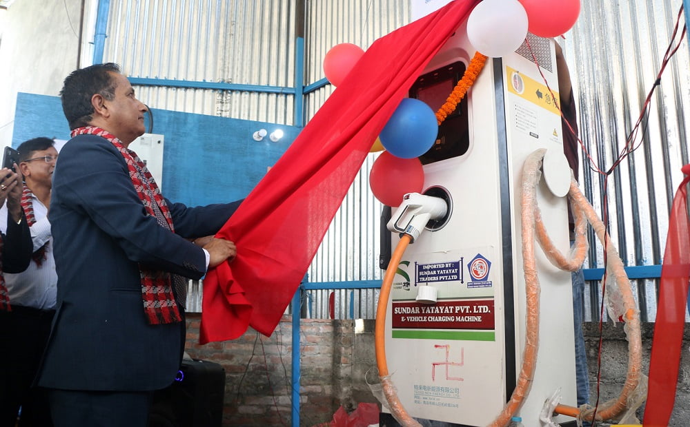 सुन्दर यातायातले सञ्चालन गर्यो विद्युतीय चार्जिङ स्टेशन, चार वटा विद्युतीय बसबाट सेवा दिने तयारी