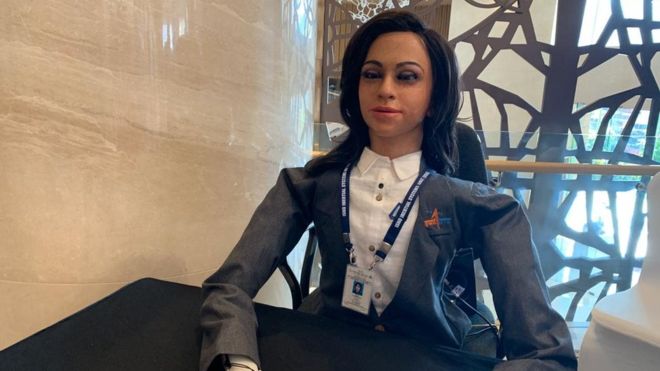 मानिसजस्तै देखिने महिला रोबोटलाई अन्तरिक्षमा पठाउँदै भारत, यस्तो देखिन्छ रोबोट