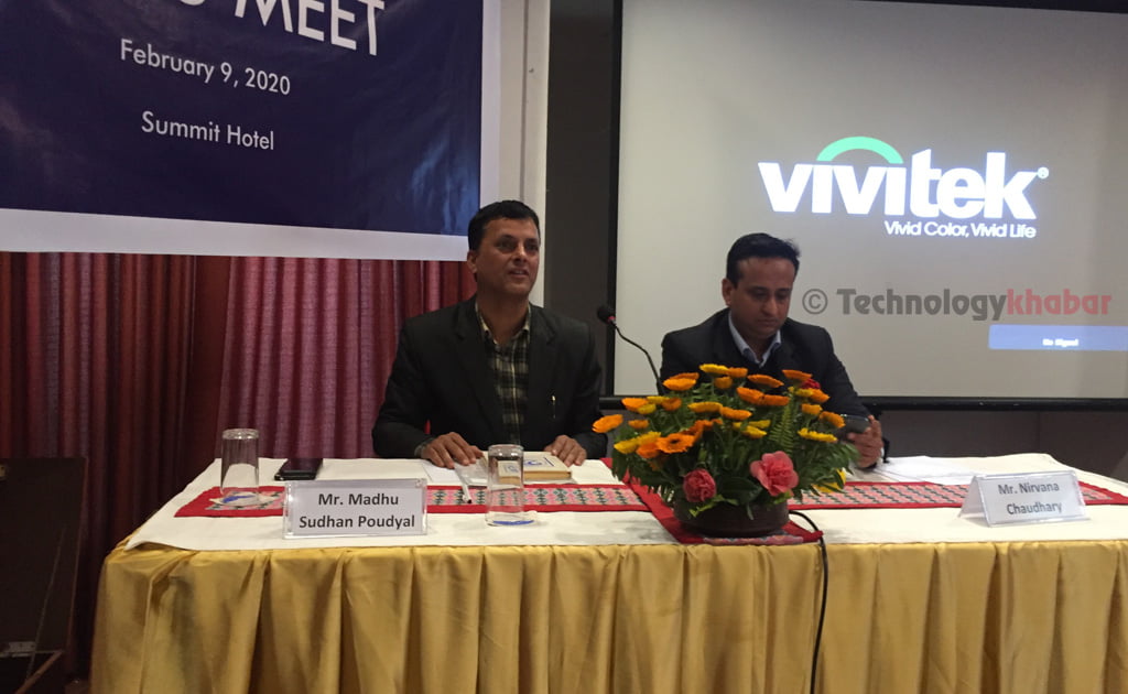 सीजी टेलले संचार मन्त्रीलाई सोध्यो- लाइसेन्स लिन २० अर्ब रुपैयाँ अग्रिम तिर्नुपर्ने कुन कानूनमा छ ?