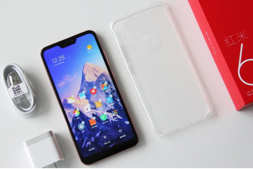 मर्मत गर्नका लागी हातमा लिएको शाओमी रेडमी नोट ६ प्रोमा आगलागी