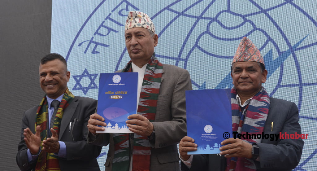 लाइसेन्स होल्ड गरेर बस्नेलाई निर्मम ढंगले कारबाही गर्नुस् -संचार मन्त्री डा. खतिवडा