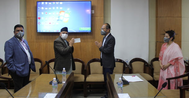 एनसेलले दियो कोरोना भाइरस संक्रमण विरुद्धको सरकारी कोषमा १० करोड रुपैयाँ