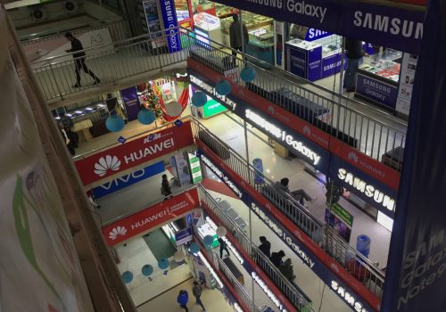 ताम्राकार कम्प्लेक्सका व्यवसायीहरुले मंगलबारदेखि मोबाइल कारोबार शुरु गर्दै