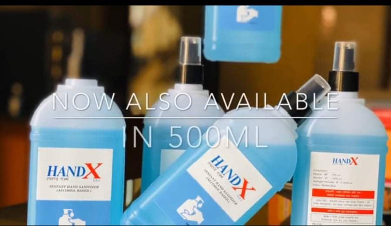 लोमसको ‘ह्यान्ड–एक्स’ ह्यान्ड स्यानिटाइजर ५ सय एमएलको बोतलमा