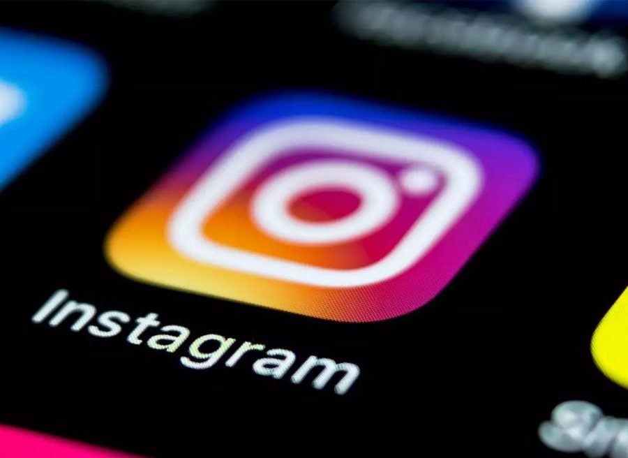 इन्स्टा स्टोरी म्युटदेखि मेसेज फर्वार्ड गर्नेसम्म, इन्स्टाग्रामको विशेष फिचरहरू थाहा पाउनुहोस्