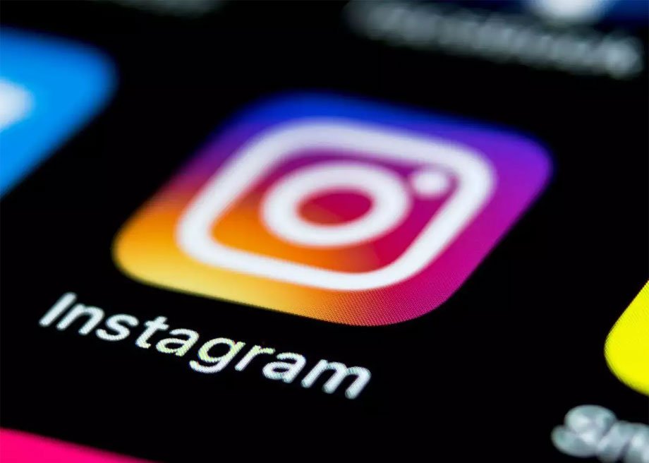 एकै पटक धेरै इन्स्टाग्राम पोष्टहरू कसरी मेटाउने वा संग्रहमा राख्ने, थाहा पाउनुहोस्