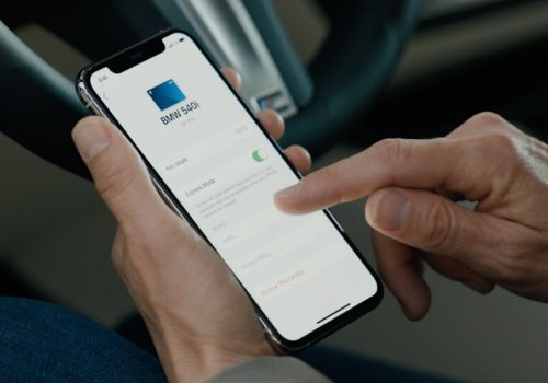 अब आईफोनबाट गाडि अनलक गर्न सकिने, आईओएस १४ ‘एप्पल कार-की’ फीचर राखियो