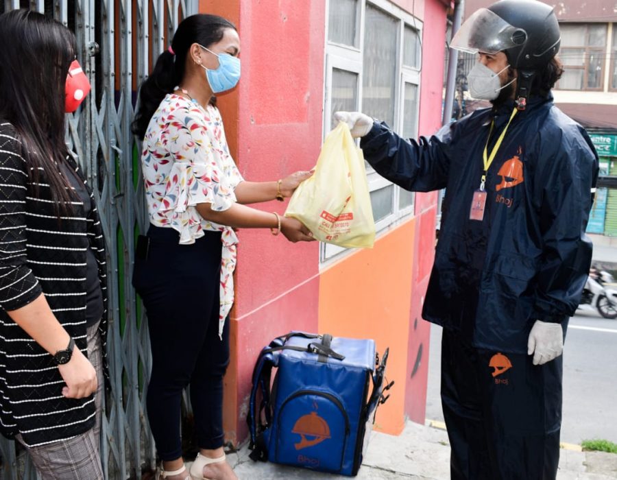 स्वास्थ सुरक्षा सावधानी अपनाएर होम डेलिभरीमा अनलाइन सपिङ माध्यम ‘भोजडिल’