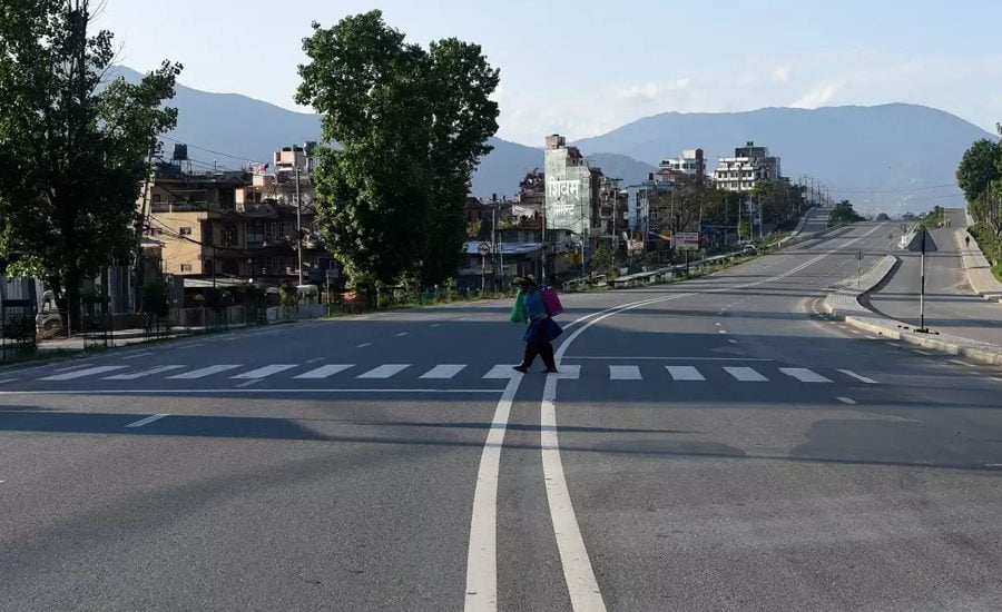 सरकारले आंशिकरुपमा लकडाउन खुला गरेपनि औसत भन्दा ११ प्रतिशत बढि नेपाली घरभित्रै