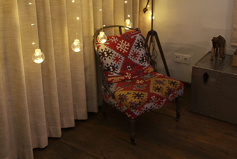 कोठामा भएको साधारण बल्बबाटै जासूसी गर्न सकिने, ‘लाम्फोन अट्याक’बाट कुराकानी सुन्न सकिने