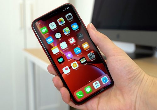 विश्वभर आईफोनमा भएका हजारौं एप्स ‘डाउन’, समस्याको एउटै कारण- फेसबुक !