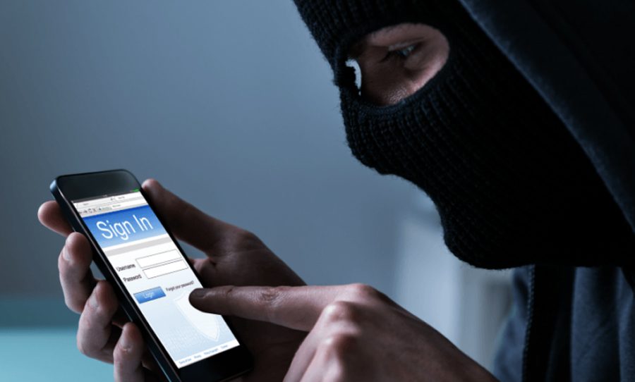 तपाइँको स्मार्टफोनबाट कसैले तपाइँको जासुसी गरिरहेको छ? सुरक्षित रहन यी स्टेपहरु पालना गर्नुस्